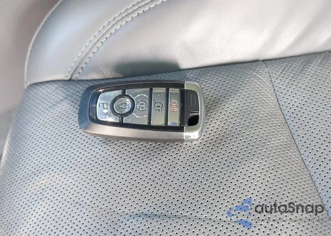 2021 Lincoln Aviator Reserve from USA, damaged, VIN 5LM5J7XC3MGL13657